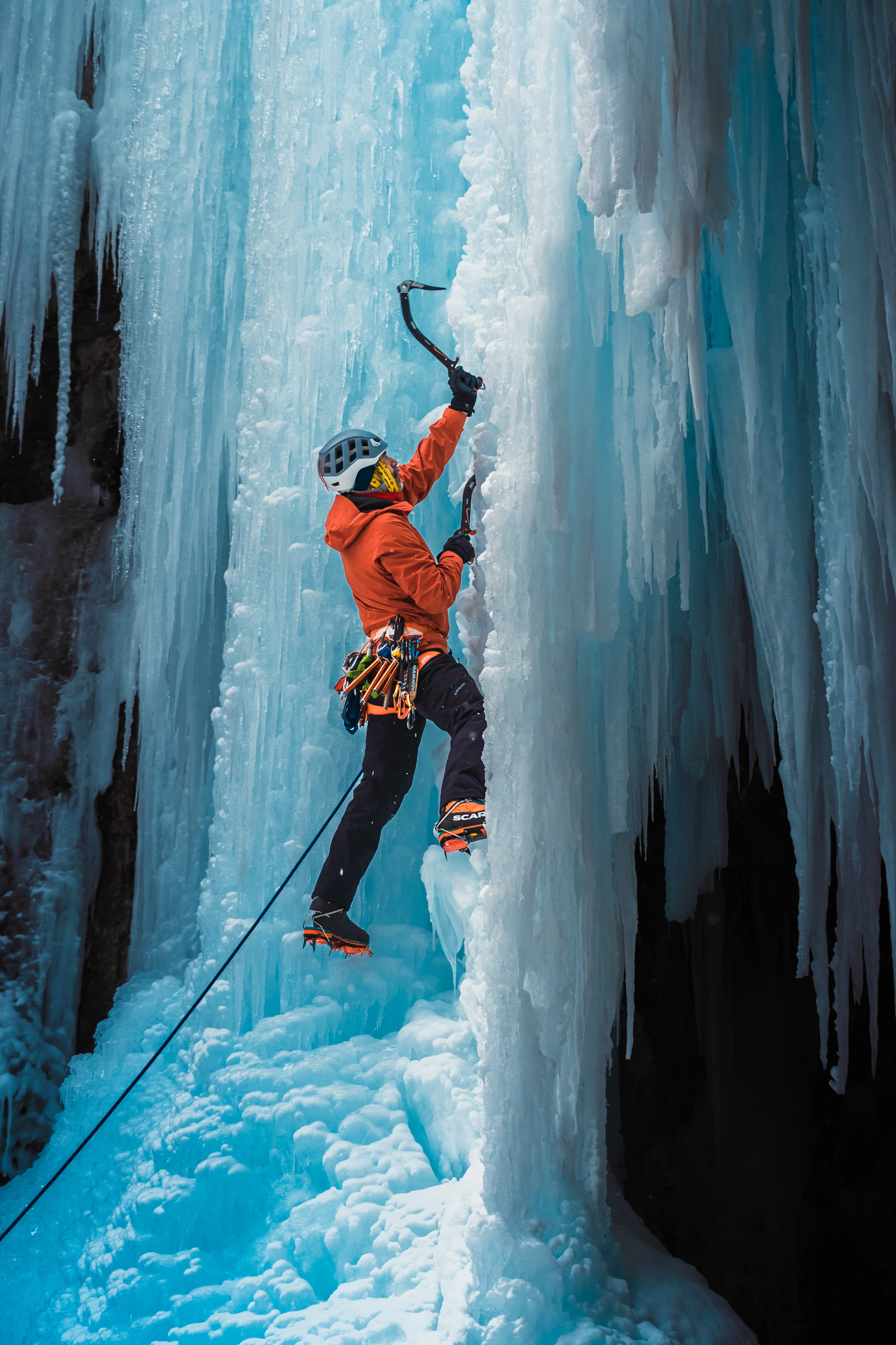 Leonardo_Iezzi_Ice_Climbing_photography (11)